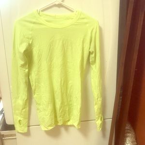 Lululemon working top.